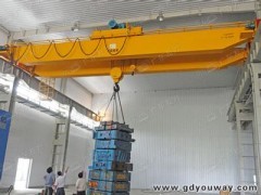 南寧電動(dòng)葫蘆橋式起重機(jī)施工現(xiàn)場及供應(yīng)產(chǎn)品介紹